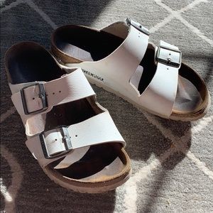 white birkenstock’s